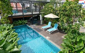 Savv Hotel